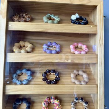 Teamoji - Display case - Bubble Tea Near Me - Columbus, Ohio