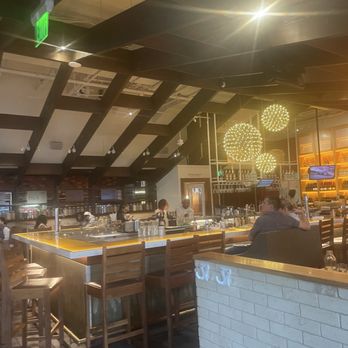 Founding Farmers Tysons - New American Near Me - Tysons, Virginia Founding Farmers Tysons - New American Near Me - Tysons, Virginia