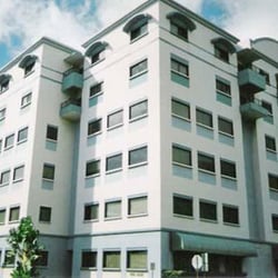 Hawaii Dental Clinic - Hawaii Dental Clinic - Wailuku: View from outside the building.