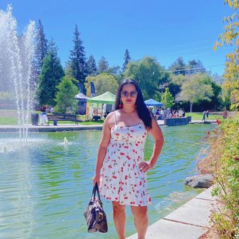 Central Park - Water Fountain, greenery, pond and Shades - Parks Near Me - Santa Clara, California