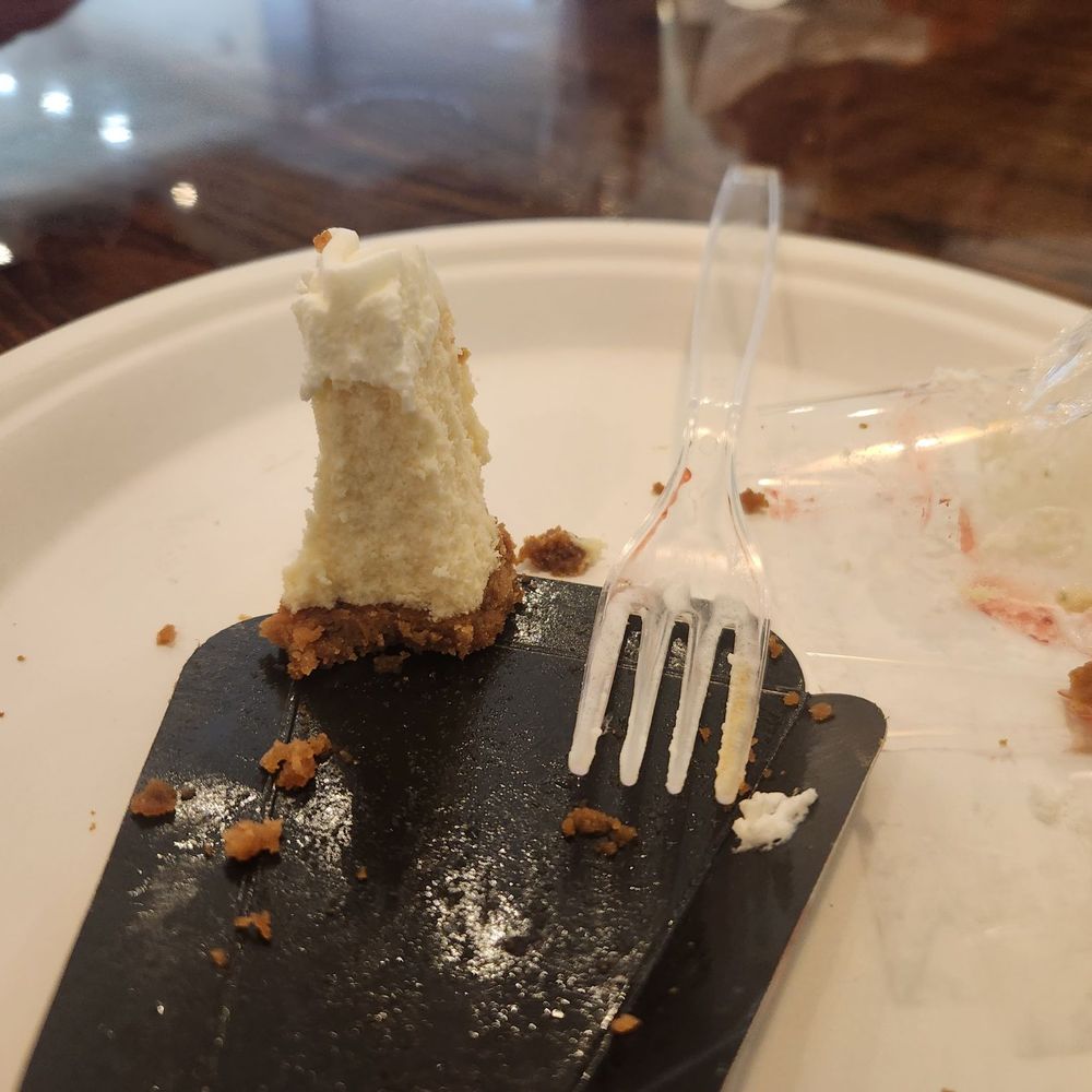 Tom N Toms Coffee & Eatery - Cheesecake - Coffee & Tea Near Me - Houston, Texas