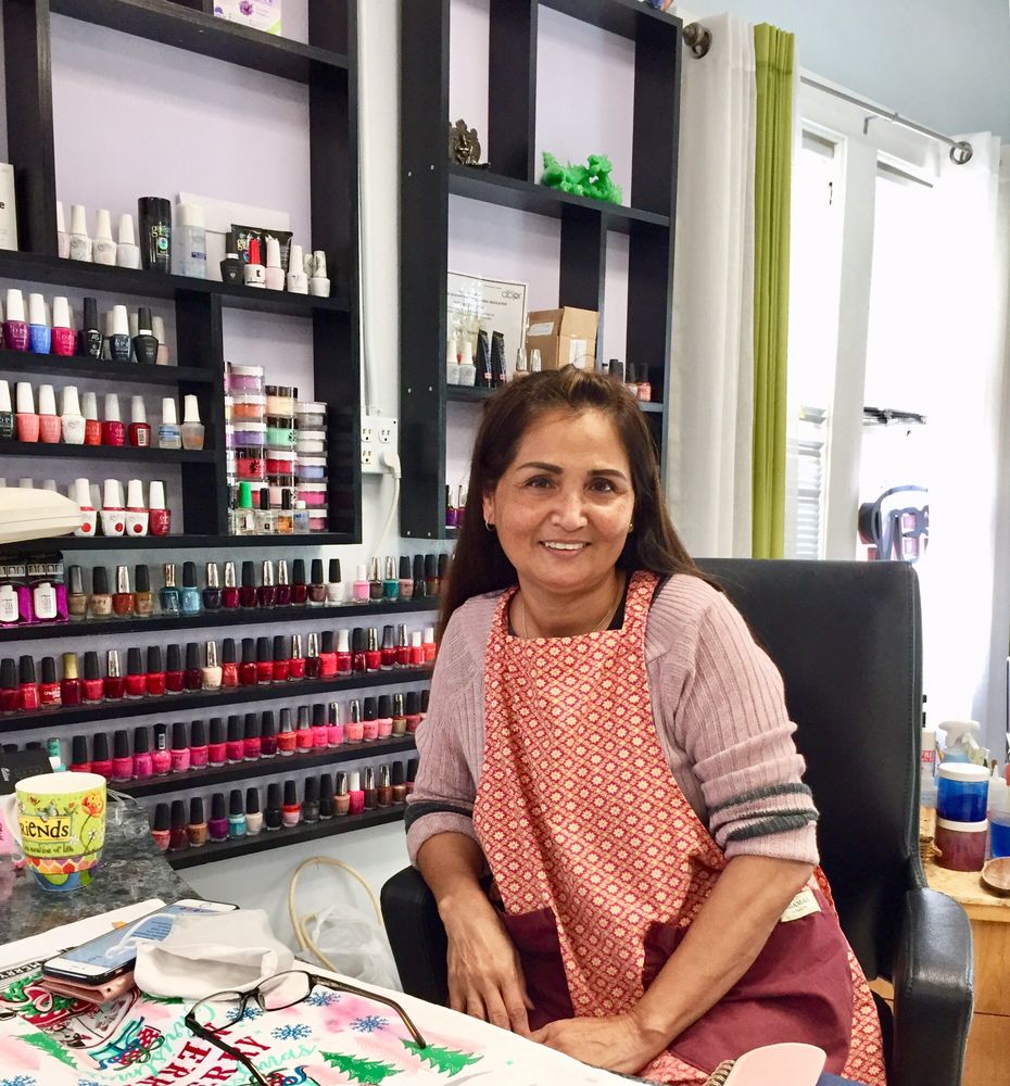 APPLE’S NAILS & SPA 277 McLeod St, Merritt Island, Florida Nail