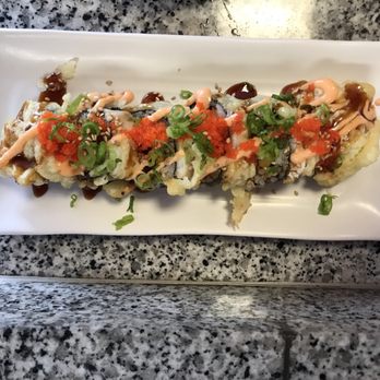 39 Degrees - Fantastic roll - Japanese Near Me - Long Beach, California