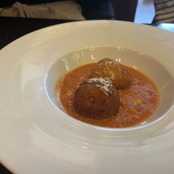 Il Piatto - Arancini appetizer - Italian Near Me - Washington, DC, District of Columbia Il Piatto - Arancini appetizer - Italian Near Me - Washington, DC, District of Columbia