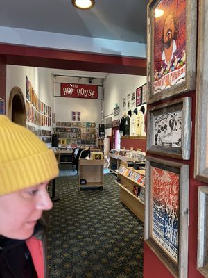 Tunnel Records by null