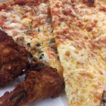 La Val's Pizza - Deluxe Cheese Pizza with Spicy Chicken Wings - Pizza Near Me - Berkeley, California