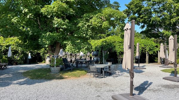 Lenz Winery by null