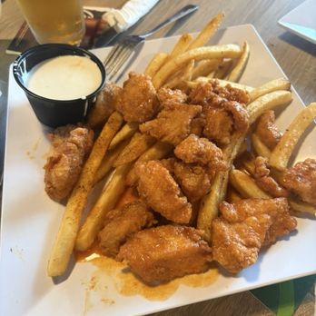 Eddie's Bar & Grill - Boneless chicken/ fries - Sports Bars Near Me - Largo, Florida Eddie's Bar & Grill - Boneless chicken/ fries - Sports Bars Near Me - Largo, Florida