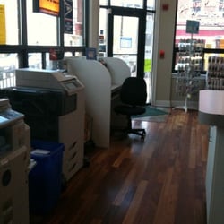 Northern Liberties Mailbox Store - Better thank kinkos