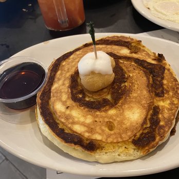 Maple Leaf Diner - Pumpkin Pancakes - American Near Me - Dallas, Texas Maple Leaf Diner - Pumpkin Pancakes - American Near Me - Dallas, Texas