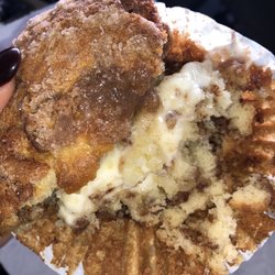 Dunkin' - Coffee cake muffin
