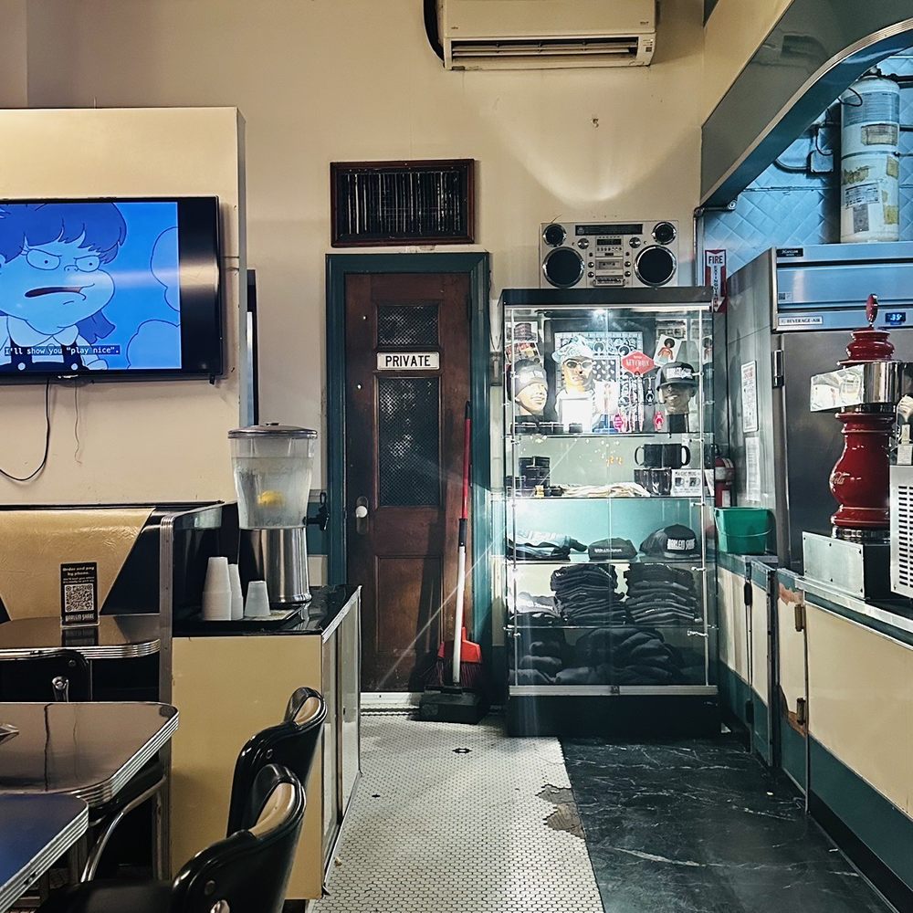 Harlem Shake - Other side of their restaurant - American Near Me - New York, New York