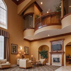 Best Western Plus New Caney Inn & Suites - Lobby