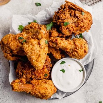 Squealing Pig - Fried chicken - American Near Me - Provincetown, Massachusetts
