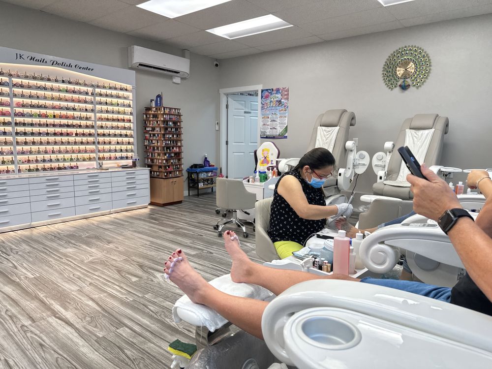 J&K NAILS Updated September 2024 23 Photos & 27 Reviews 509 N