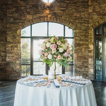 Suzan M Florals - Wedding Planning Near Me Suzan M Florals - Wedding Planning Near Me