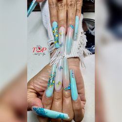Top Nails & Spa