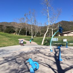 Off season at the splash pad. Time for playing elsewhere in this huge park. Off season at the splash pad. Time for playing elsewhere in this huge park.