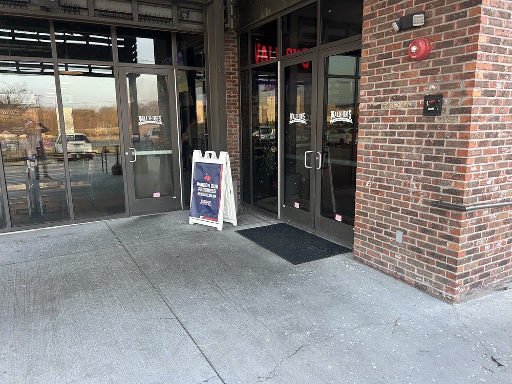 Walk-On's Sports Bistreaux - Gonzales, LA (Airline Hwy)