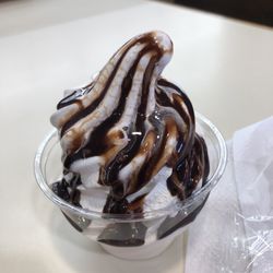 Dutch-Way Farm Market - Soft serve ice cream with chocolate syrup was amazing!