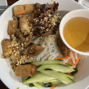 Tuyen’s Asian Bistro - Grilled Pork and Egg Roll Vermicelli - Vietnamese Near Me - Memphis, Tennessee Tuyen’s Asian Bistro - Grilled Pork and Egg Roll Vermicelli - Vietnamese Near Me - Memphis, Tennessee