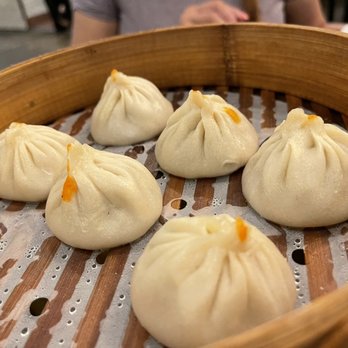 Jeng Chi - Pork and Crab Juicy Steamed Dumplings (6) - Bakeries Near Me - Dallas, Texas
