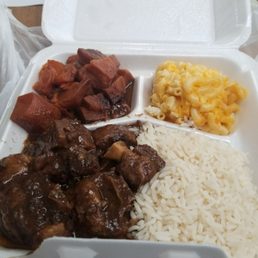Oxtails Mac yams Oxtails Mac yams