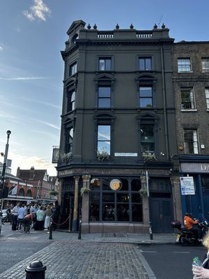 The Ten Bells by null