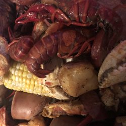 Boudreaux's Snowballs & Seafood - What's in the photo? Cajun HEAVEN!!!