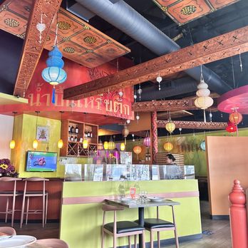 Thai Bistro Mill Creek - Interior - Thai Near Me - Mill Creek, Washington