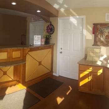Stay Express - Front desk and lobby area - Hotels Near Me - Elko, Nevada
