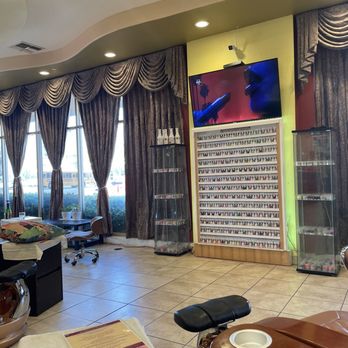 Signature Nails and Spa - Environment - Nail Salons Near Me - Stevenson Ranch, California