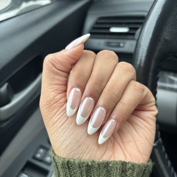 L Beauty  - Nail Salons Near Me - Pasadena, California