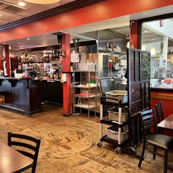 Lum-Ka-Naad Thai Restaurant - Interior