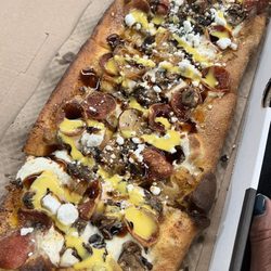 &pizza - Moonstruck pizza with pepperoni