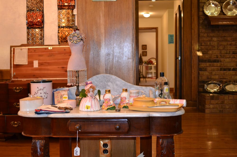 Aunt Bees Estate Sales