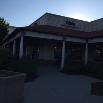 Lids - Sports Wear Near Me - Wrentham, Massachusetts Lids - Sports Wear Near Me - Wrentham, Massachusetts