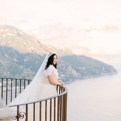 Villa Cimbrone - The bride