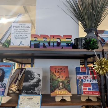 Lake City Books - Bookstores Near Me - Madison, Wisconsin