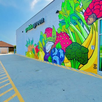 Grabbagreen - Outside artwork - Juice Bars & Smoothies Near Me - Killeen, Texas