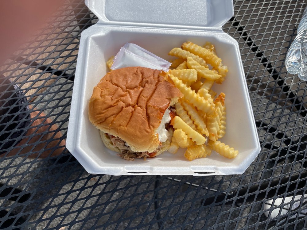 Bro Marsh BBQ Logo