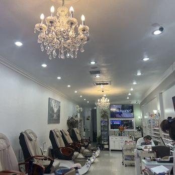 Utopia Nails - Chairs are well illuminated - Nail Salons Near Me - Fontana, California Utopia Nails - Chairs are well illuminated - Nail Salons Near Me - Fontana, California