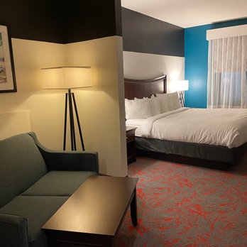 Best Western Plus Daphne Inn & Suites - King suite - Hotels Near Me - Daphne, Alabama