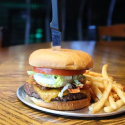 Brock’s Bar & Grill - Brock's Bruger