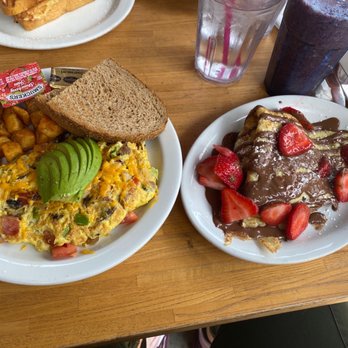 Fratelli Cafe - Coffee & Tea Near Me - Los Angeles, California