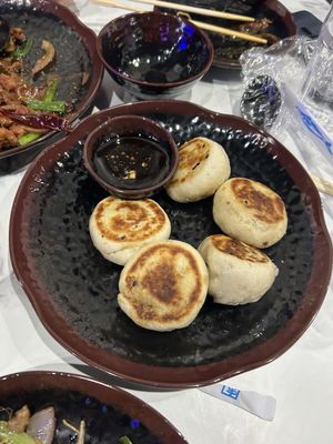 Dumpling Master | Bubble Tea & Noodles by null