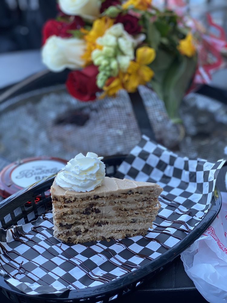 BUBBLES & BREW Updated June 2024 242 Photos & 199 Reviews 17105