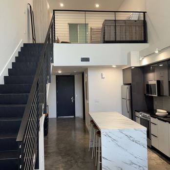 Simple Moving Company - Movers Near Me - Culver City, California Simple Moving Company - Movers Near Me - Culver City, California