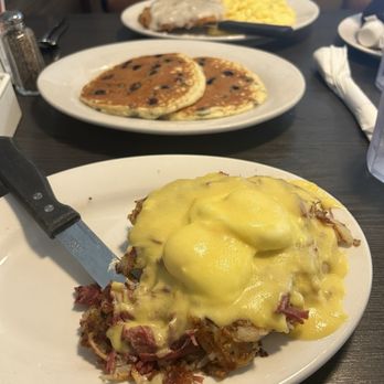 Summer Kitchen Cafe & Bakery - Irish eggs Benedict, blueberry pancakes, chicken fried steak - Coffee & Tea Near Me - La Vista, Nebraska Summer Kitchen Cafe & Bakery - Irish eggs Benedict, blueberry pancakes, chicken fried steak - Coffee & Tea Near Me - La Vista, Nebraska