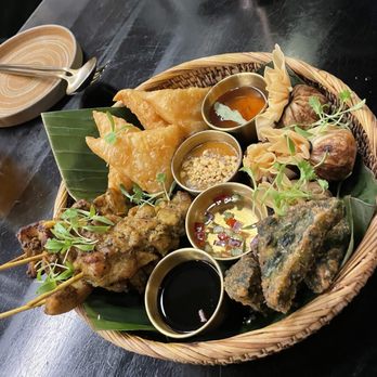 Siam Thai - Siam Platter - Thai Near Me - Flushing, New York Siam Thai - Siam Platter - Thai Near Me - Flushing, New York